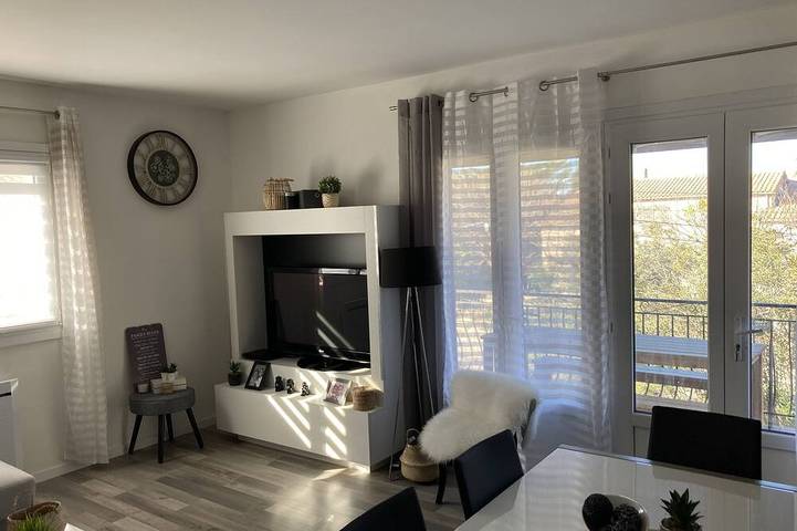 Location de vacances pour 9 personnes, avec balcon et jardin dans Plage La Capte - 4