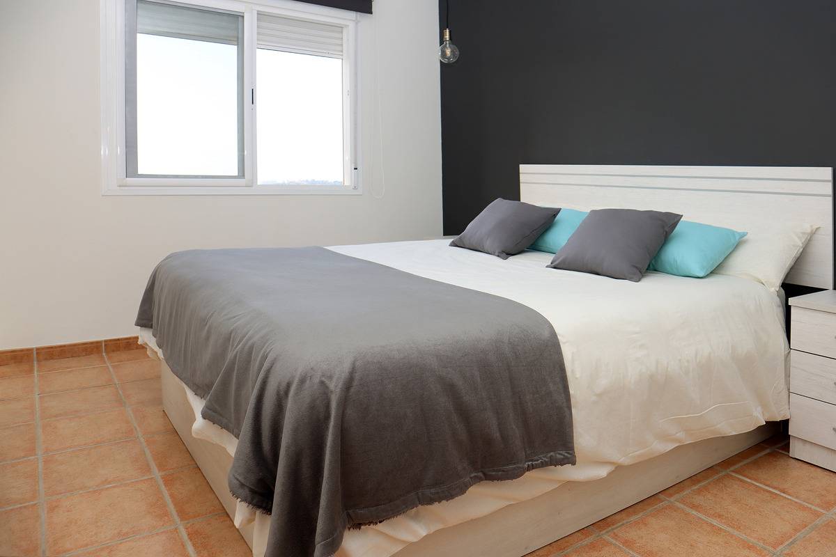 Apartamento entero, Vera Playa Apartamento con AC, TV, Internet, 2 km de la playa in Playas de Vera, Vera