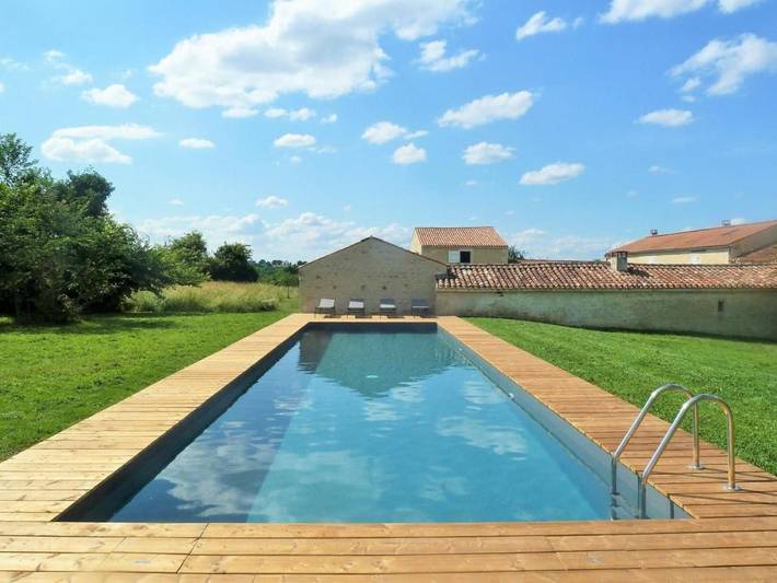 Location de vacances pour 6 personnes, avec piscine et terrasse, animaux acceptés à Chaix - 4