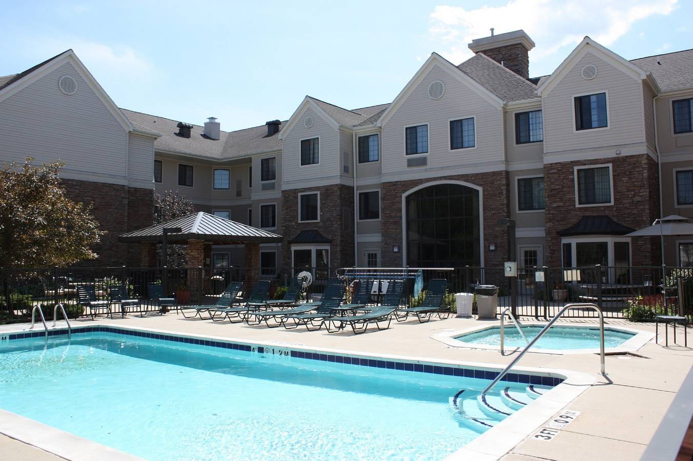 Estudio entero, Staybridge Grand Rapids - Airport in Kentwood, Míchigan