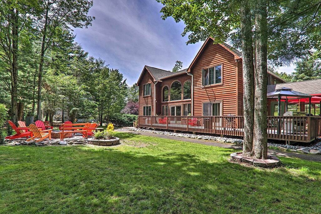4 Mi to Slopes! Split Rock Resort Home w/ Fire Pit in Hickory Run State Park