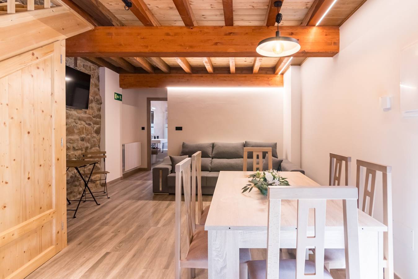 Geheel appartement, Appartement 'Las Casucas De Somavía 2' met Uitzicht op de Bergen, Gedeeld Terras en Wi-Fi in San Miguel de Aguayo, Cantabrisch Gebergte