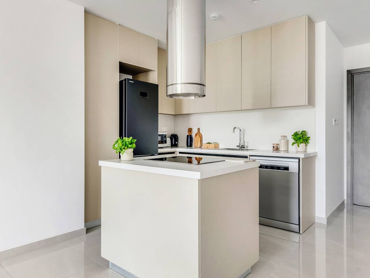 Appartement entier, Sanders Premier - Appartement confortable de 2 chambres avec balcon in Limassol, Chypre du Sud