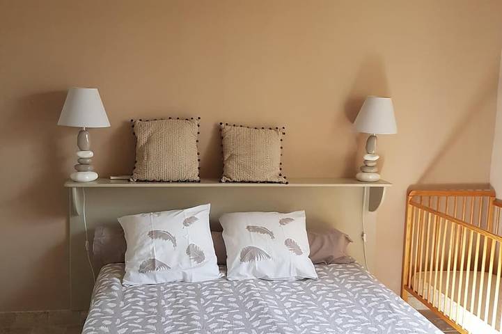 Location de vacances pour 5 personnes, avec piscine ainsi que jardin et terrasse, animaux acceptés à Aubignan - 3