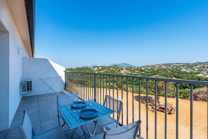 Appartement de vacances pour 4 personnes, avec jardin et terrasse, animaux acceptés