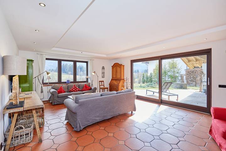 Ferienhaus für 9 Personen, mit Whirlpool und Garten sowie Sauna, kinderfreundlich in Reit im Winkl - 2