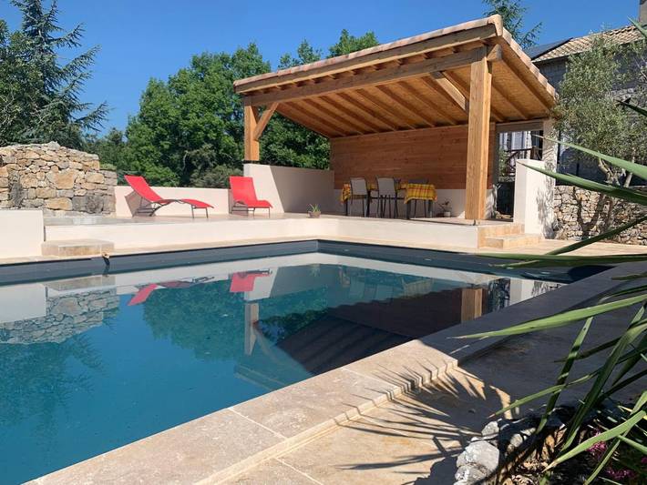 Gîte pour 2 personnes, avec vue et balcon ainsi que jardin et piscine à Saint-Alban-Auriolles - 2
