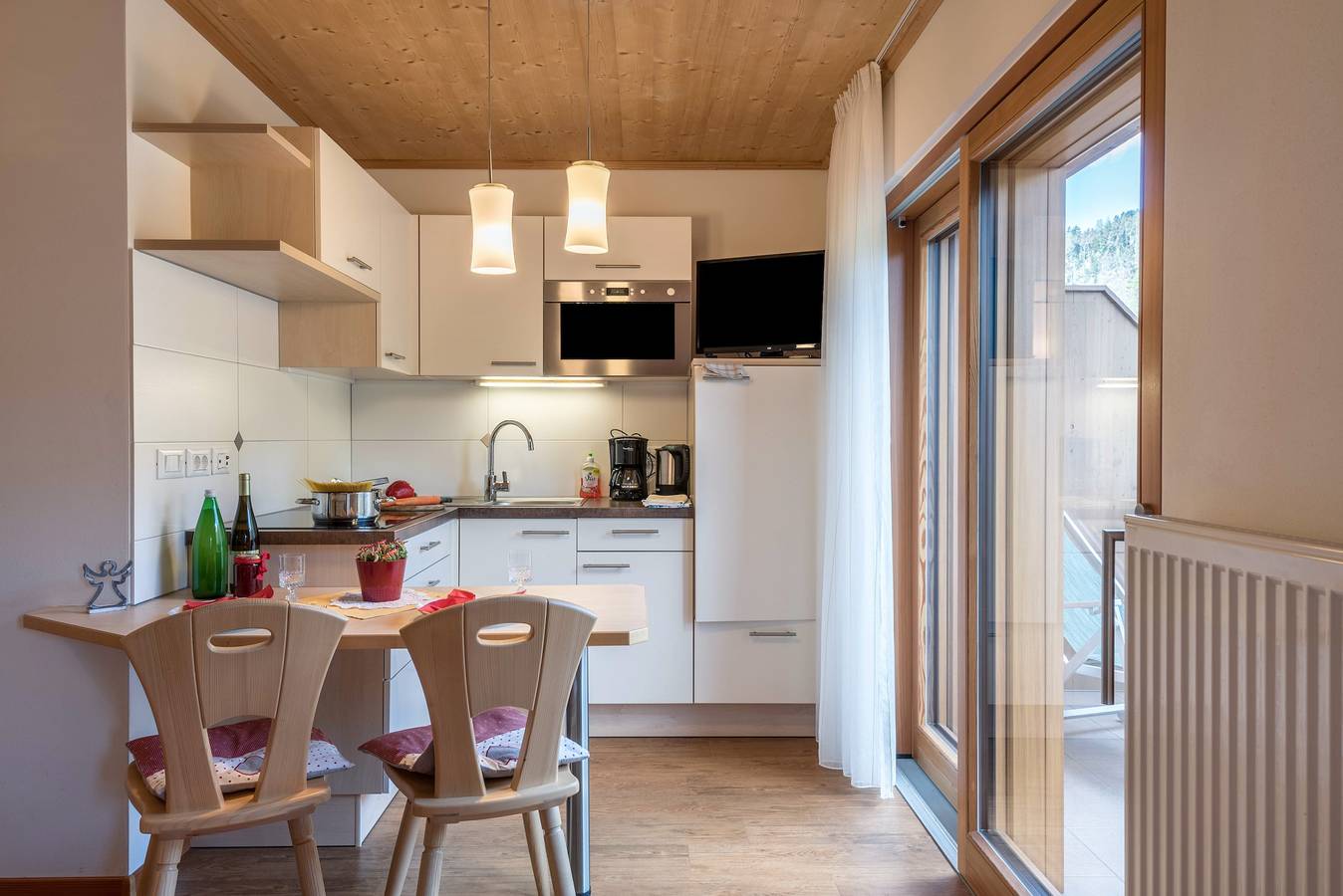 Ganze Wohnung, Ferienwohnung "Huberhof Gala" mit Bergblick, Garten & Wlan in Pedraz, Dolomiti Superski