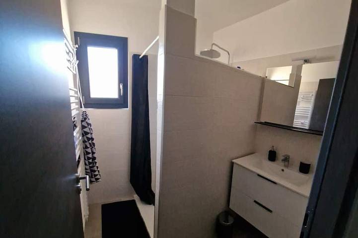 Location de vacances pour 6 personnes, avec terrasse dans Prunete - 4