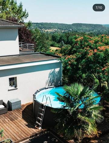 Cottage pour 10 personnes, avec piscine ainsi que jacuzzi et balcon à Antonne-et-Trigonant