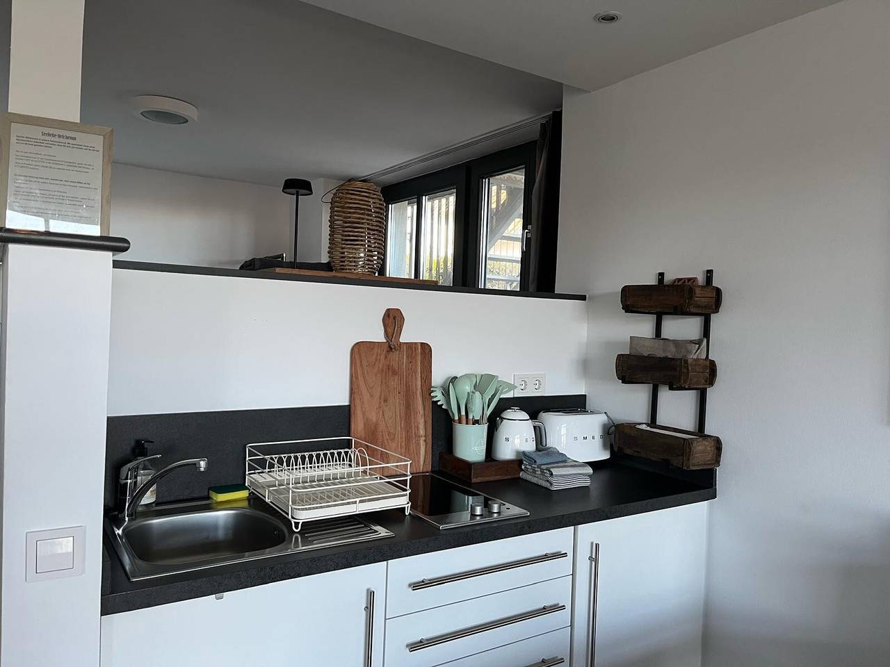 Studio Apartment 1 met uitzicht op het meer, foto 13