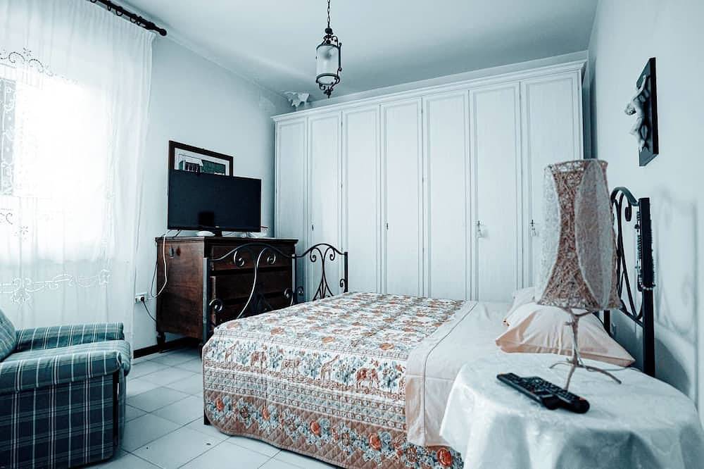 Entire apartment, Twins'house in Francavilla al Mare, Chieti Province