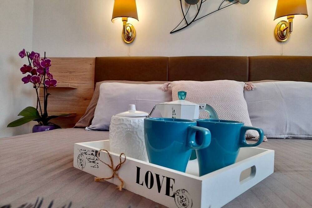 Entire apartment, Two bedroom apartment with terrace Baška, Krk in Baska, Krk