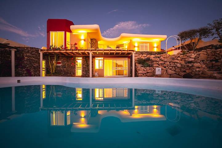 Ferienwohnung für 4 Personen, mit Garten und Terrasse sowie Pool in La Pared