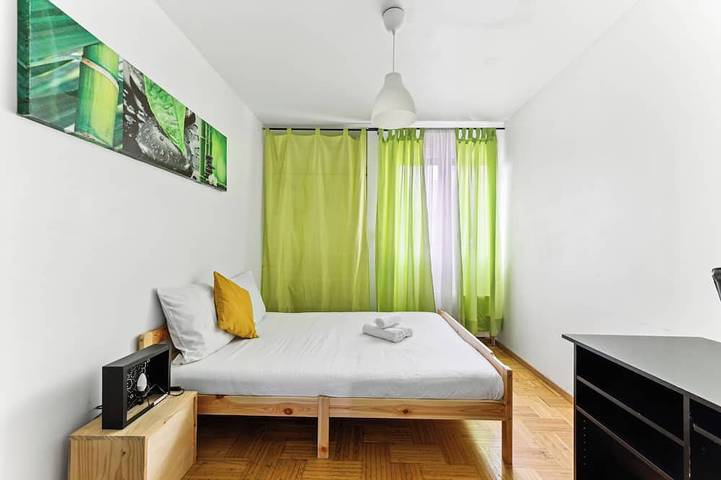 Apartamento entero, 3 bedroom apartment, large living room, garden and terrace in Lognes, Sena y Marne