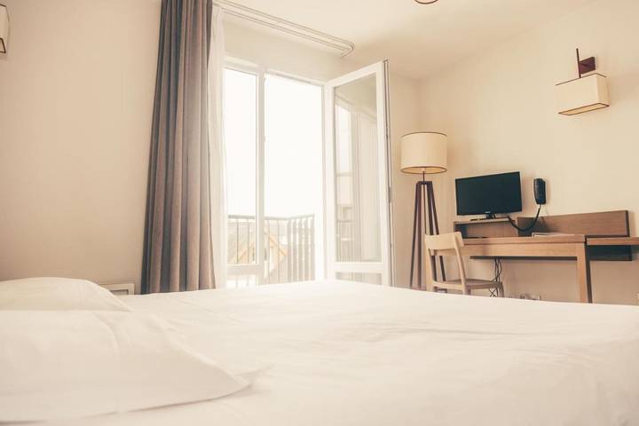 Appart’hôtel pour 2 personnes, avec Balcon ainsi que Terrasse et Jardin à Quimper