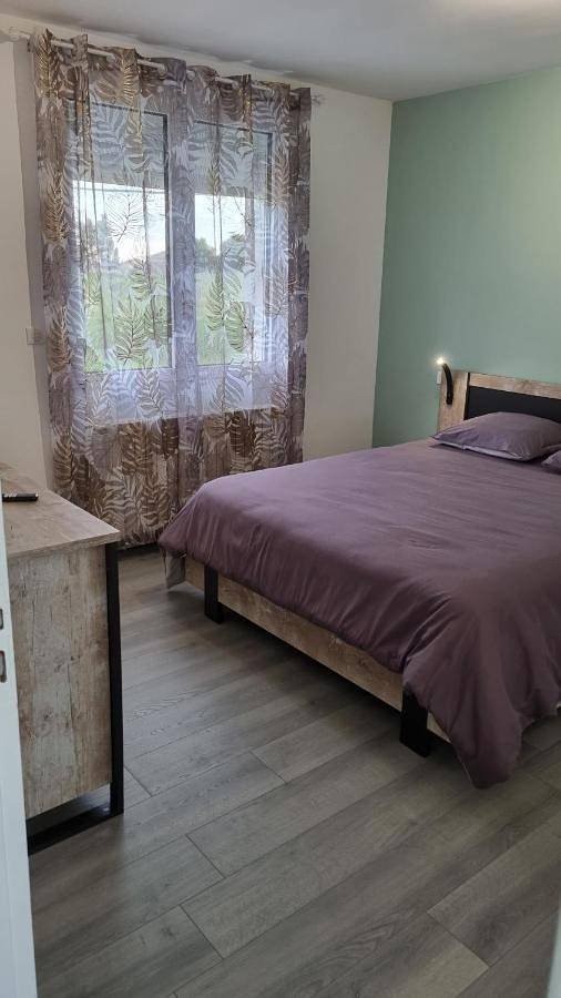 Location de vacances pour 6 personnes, avec vue et terrasse à Puisseguin - 3