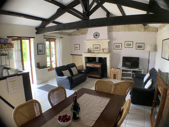 Gîte pour 6 personnes, avec piscine à Brossac - 4