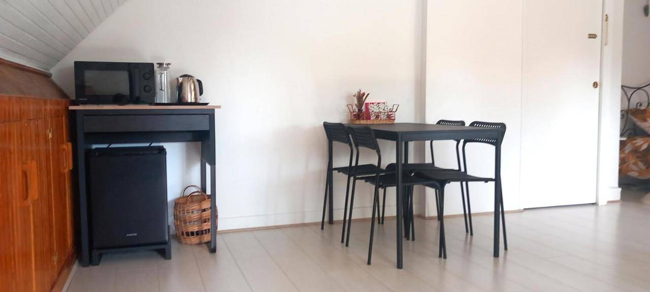 Chambre spacieuse avec jardin in Chennevières-sur-Marne, Val-de-Marne