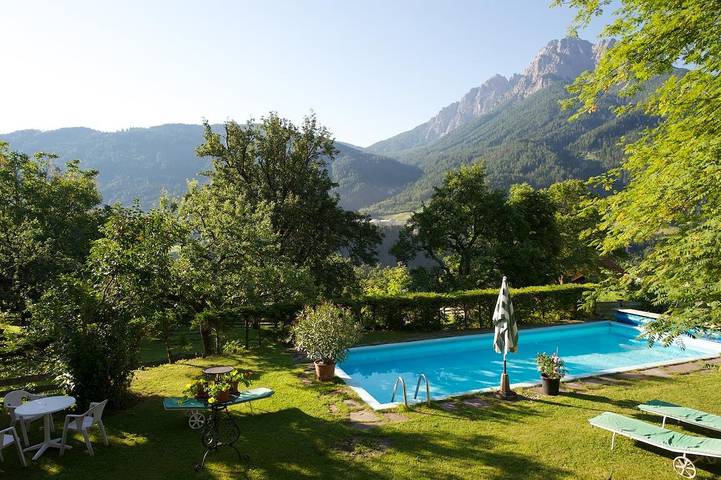 Ferienwohnung für 2 Personen, mit Garten und Terrasse sowie Sauna und Ausblick, kinderfreundlich