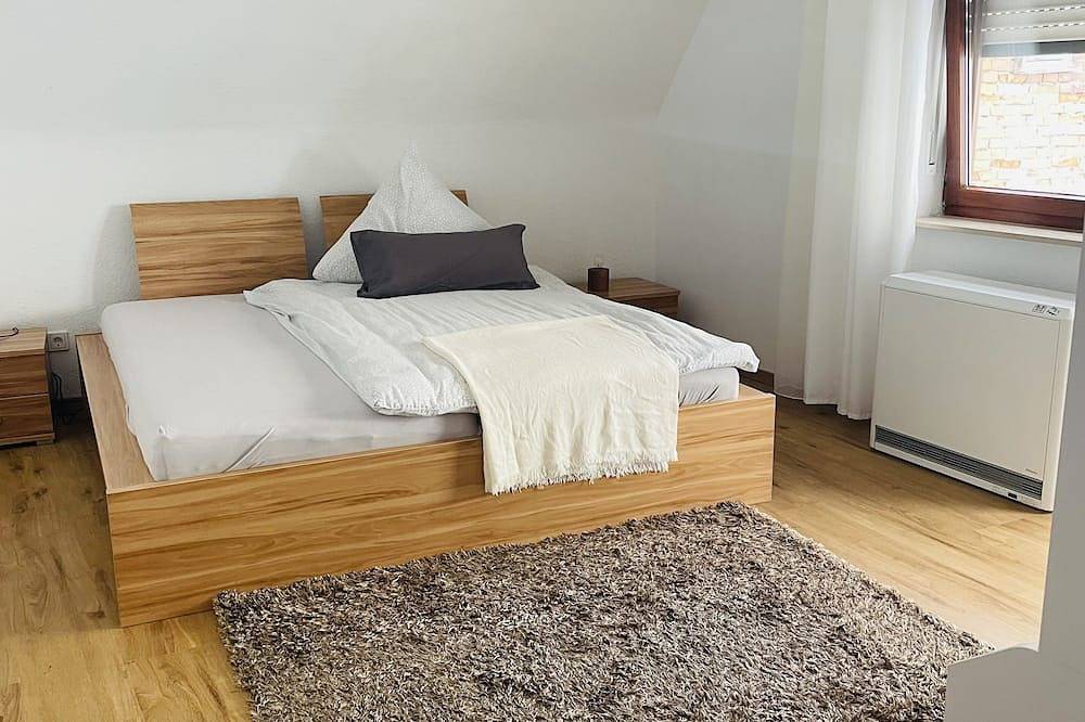 Ganze Wohnung, Gemütliche Maisonette Wohnung mit Terrasse und Balkon an der Romantischen Straße in Weikersheim, Taubertal