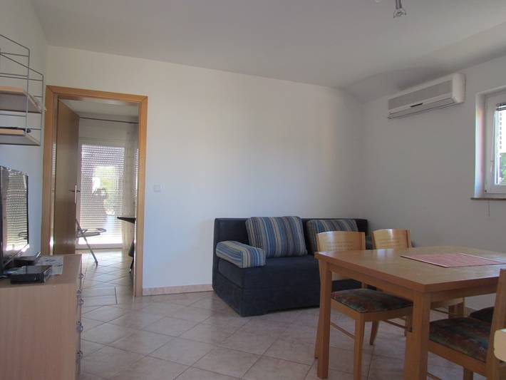 Ferienwohnung für 4 Personen, mit Balkon/Terrasse in Sveti Filip i Jakov - 3