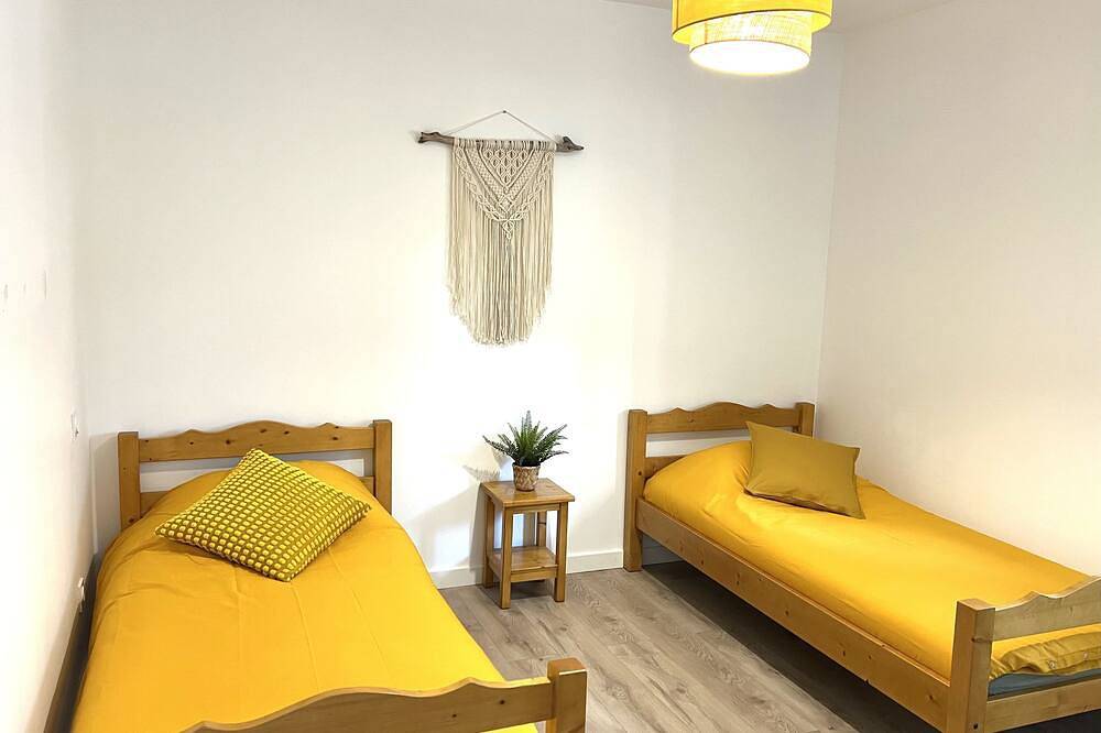 Appartement entier, T3 Saint-Genis-Laval - Grande terrasse extérieure in Saint-Genis-Laval, Lyon et ses environs