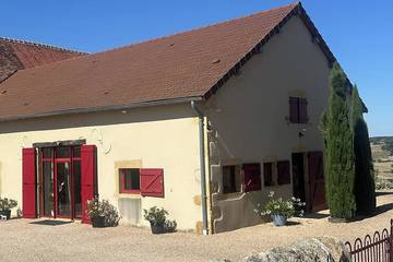 Gîte pour 7 personnes, animaux acceptés dans Montceaux-l'Étoile