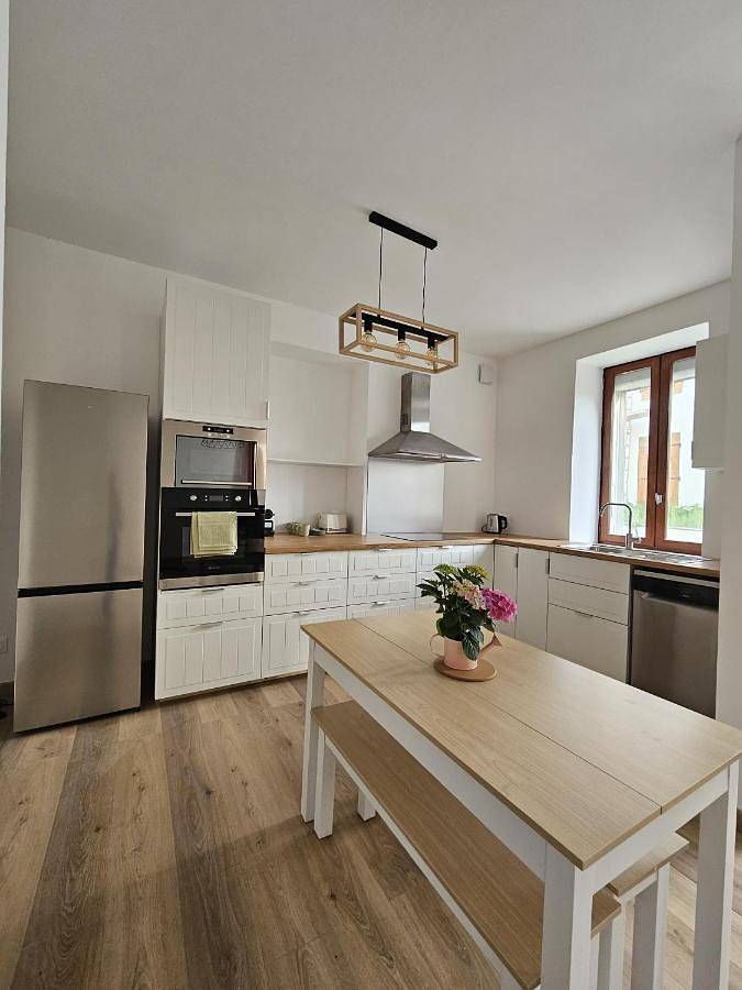 Appartement entier, Two-Bedroom Apartment in Monnetier-Mornex, Région de Saint-Julien-en-Genevois
