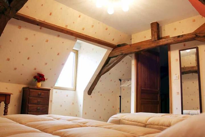 Location de vacances pour 6 personnes, avec jardin et terrasse, animaux acceptés à Eyliac - 4