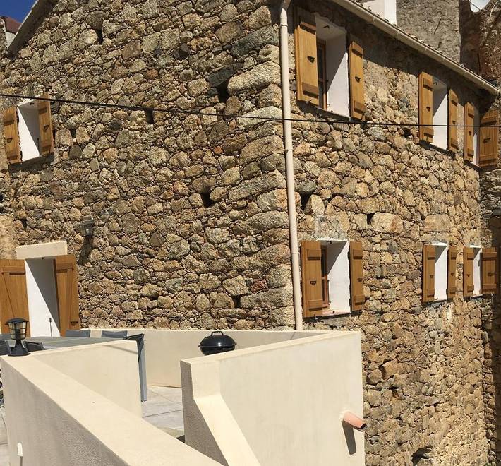 Location de vacances pour 6 personnes, avec vue et jardin, animaux acceptés à Feliceto - 3