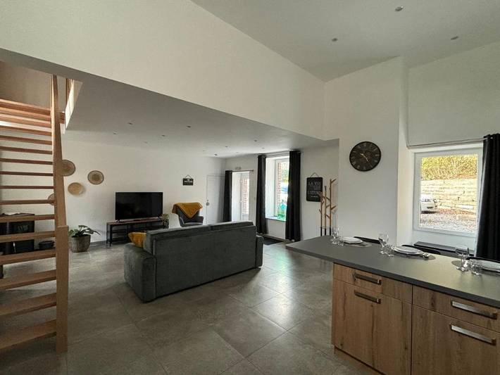 Location de vacances pour 6 personnes, avec vue ainsi que terrasse et jardin à Binche - 4