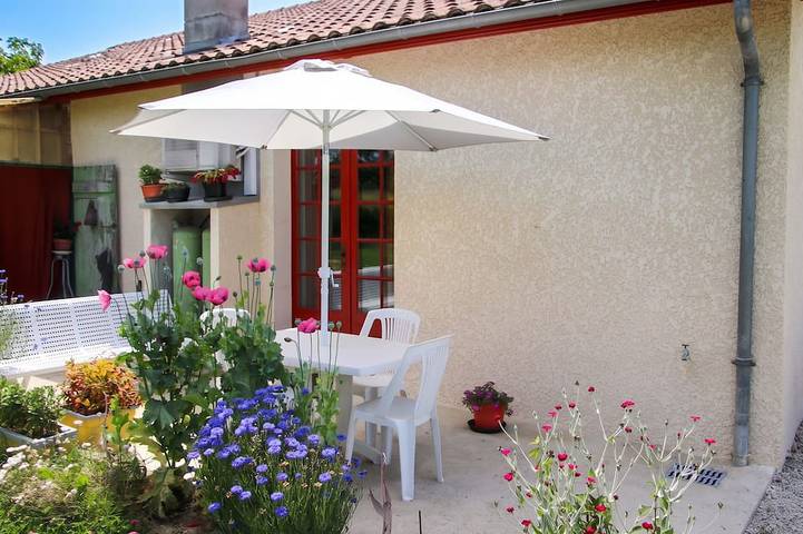 Location de vacances pour 6 personnes, avec Terrasse et Jardin à Lahosse