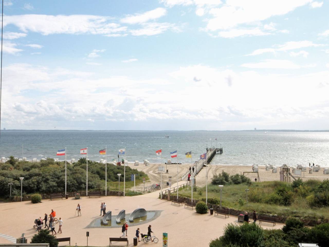 Ganze Ferienwohnung, Villa Meeresrauschen, Ostseeperle - Villa Meeresrauschen 7 a, 3 Zi.,Balkon, Seeblick in Südstrand Pelzerhaken, Ostholstein