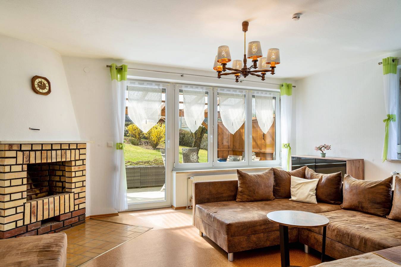 Apartamento entero, Apartamento 'Mitterfelder Donaublick' con terraza privada, jardín privado y Wi-Fi in Vilshofen a.d.Donau, Baviera Oriental