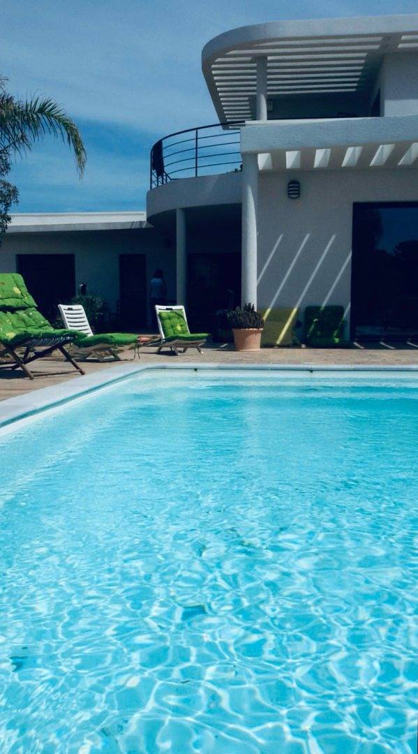 Villa pour 8 personnes, avec jardin ainsi que piscine et balcon à Giens - 4