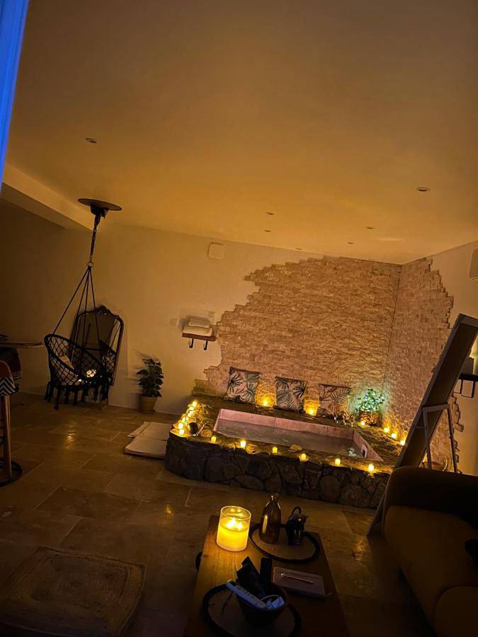 Appartement entier, I pozzi jacuzzi furiani love room haute corse in Furiani, Cap Corse