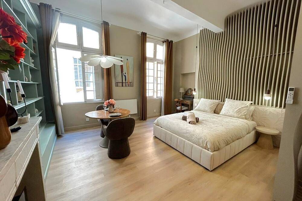Entire apartment, Charming loft in the heart of Aix’s historic centre. in Aix-en-Provence, Aix-en-Provence region