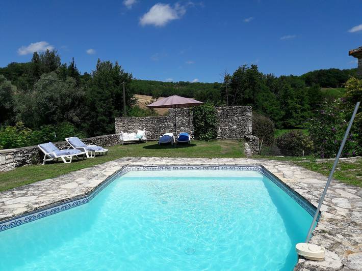 Location de vacances pour 5 personnes, avec jardin à Castelnau-Montratier