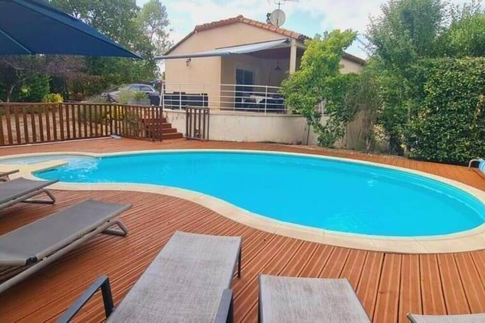 Gîtes de France® - La Villa des Chênes in Le Montat, Quercy