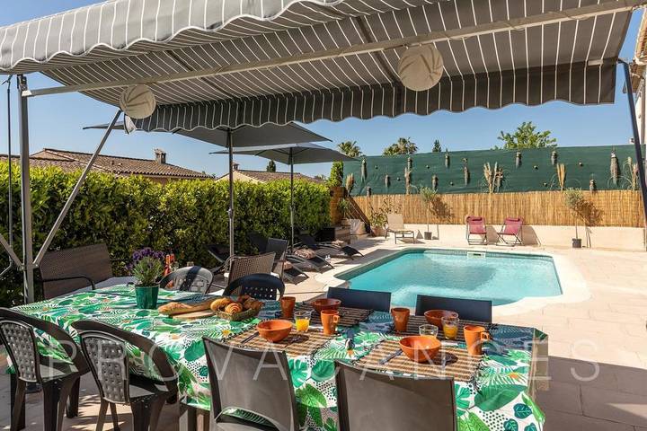 Location de vacances pour 8 personnes, avec piscine et jardin à Saint-Jeannet - 3