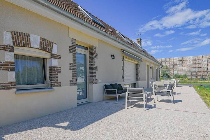 Location de vacances pour 8 personnes, avec Jardin dans Fontaine-les-Grès
