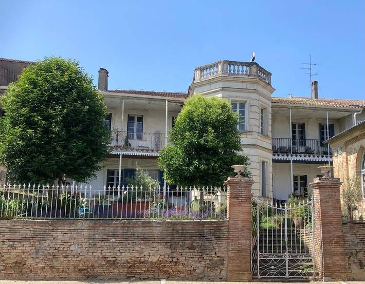 Location de vacances pour 2 personnes, avec Terrasse et Jardin à Lavit