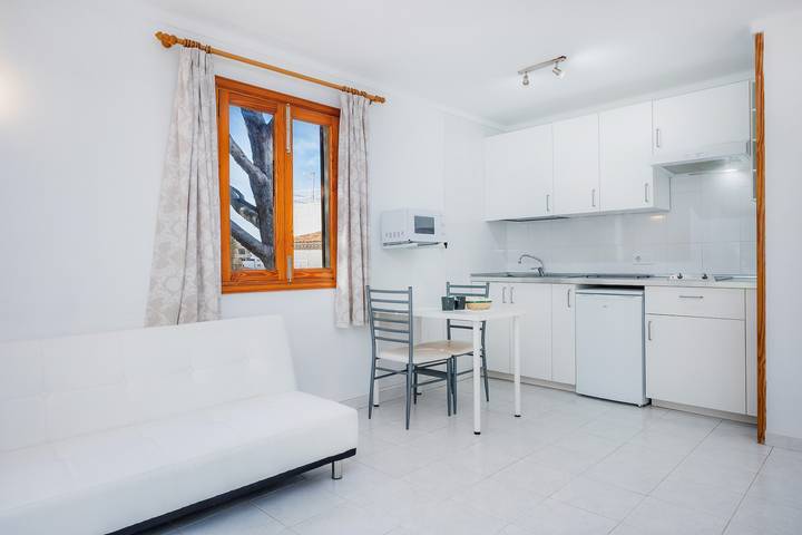 Ganze Wohnung, Ferienwohnung "Mhm 4" mit Balkon und Wlan in Cala Ratjada, Capdepera