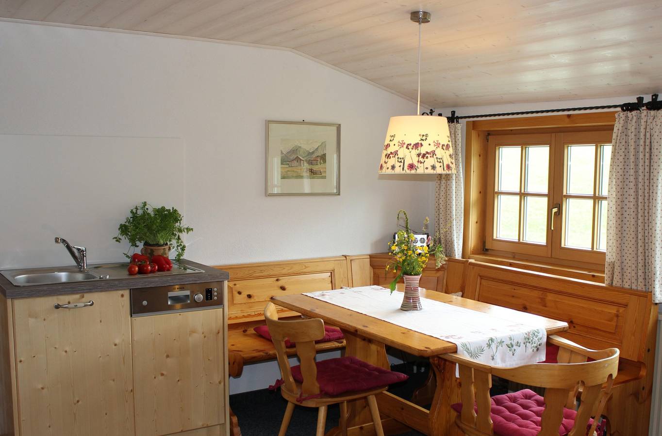 Geheel vakantieappartement, Apartment/2 Schlafräume/Dusche, Wc" Kanzelwand" in Hirschegg Kleinwalsertal, Mittelberg