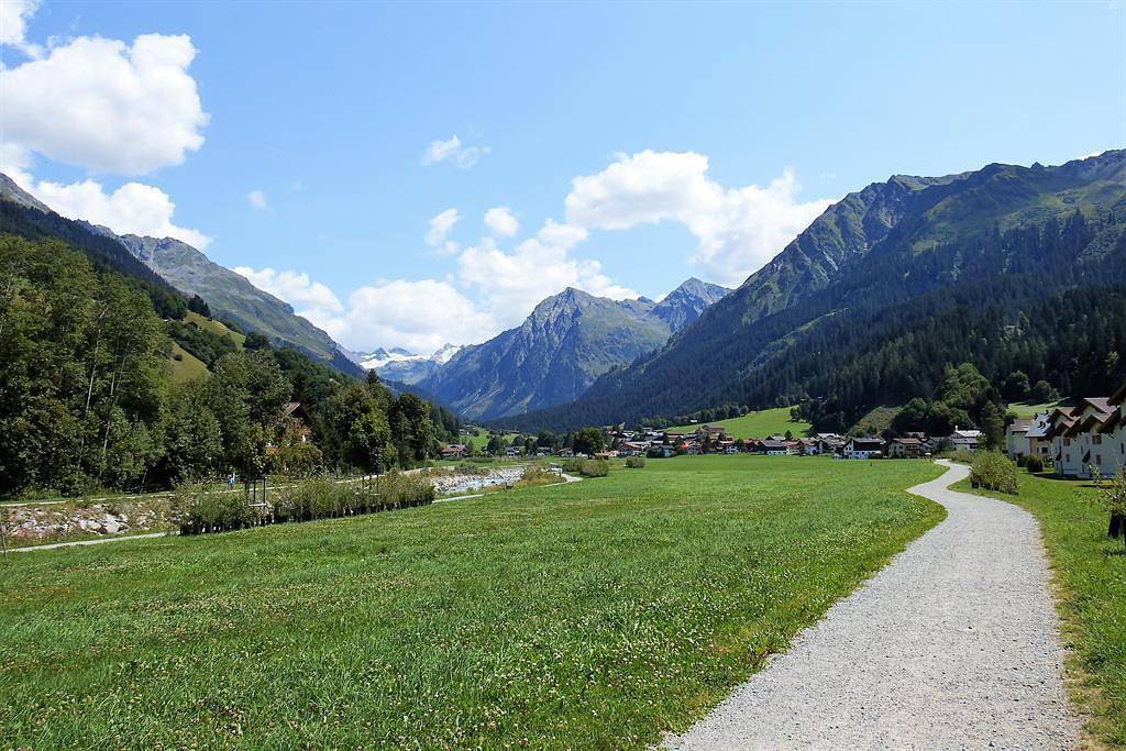 Appartement de vacances entier, Appartement à 2½ pièces in Klosters-Serneus, Chaîne de Plessur