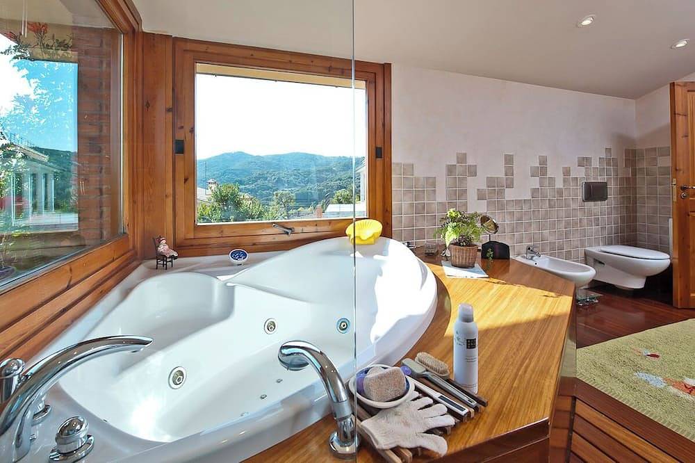 Fantastic house with sea views in Supermaresme, Arenys de Munt