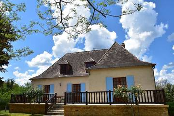 Location de vacances pour 6 personnes, avec jardin à Villefranche-du-Périgord