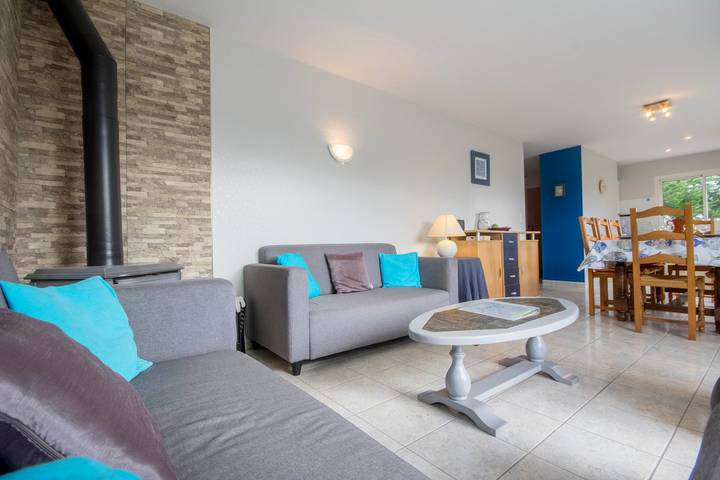 Gîte pour 8 personnes, avec Terrasse et Jardin dans Kerhillio