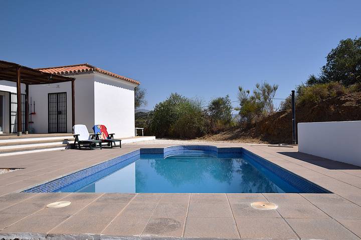 Casa rural para 2 personas, con terraza y jardín en Almogía - 3